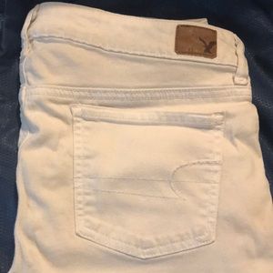 American Eagle White Jeans